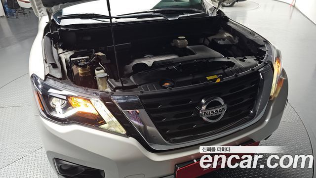 Nissan Pathfinder 2018 — photo 6