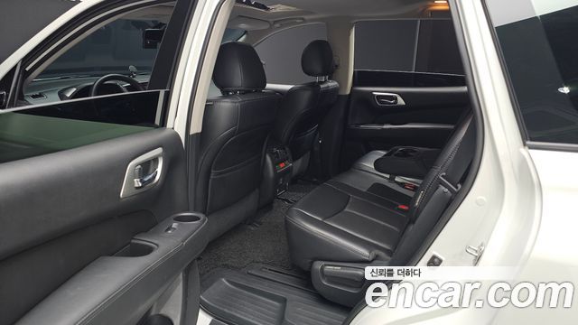 Nissan Pathfinder 2018 — photo 18
