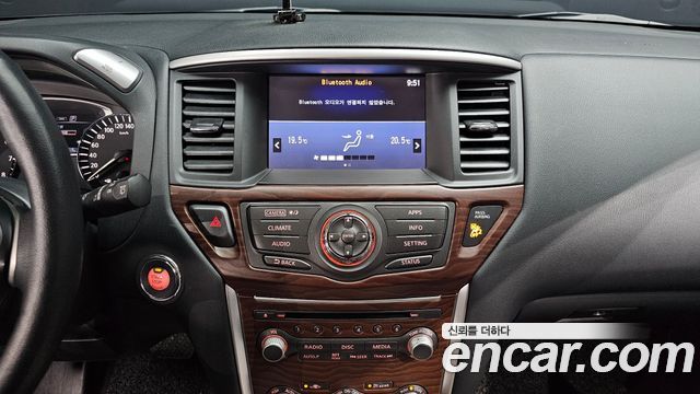 Nissan Pathfinder 2018 — photo 20
