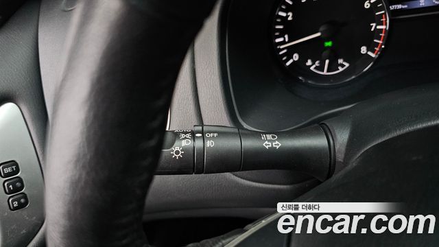 Nissan Pathfinder 2018 — photo 28