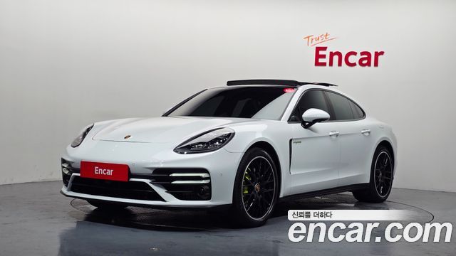 Porsche Panamera 2021 — photo 1