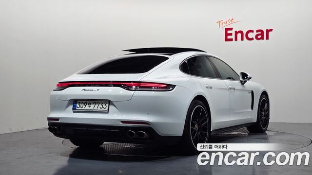 Porsche Panamera 2021 — photo 2