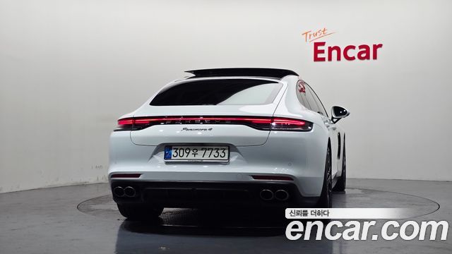 Porsche Panamera 2021 — photo 4