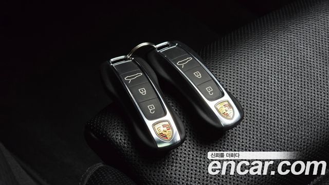 Porsche Panamera 2021 — photo 19