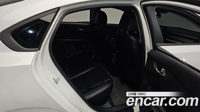 Kia K3 2021 — photo 18