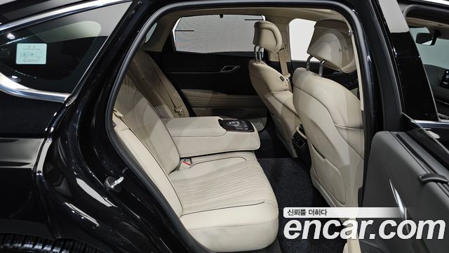 Genesis G80 2022 — photo 17