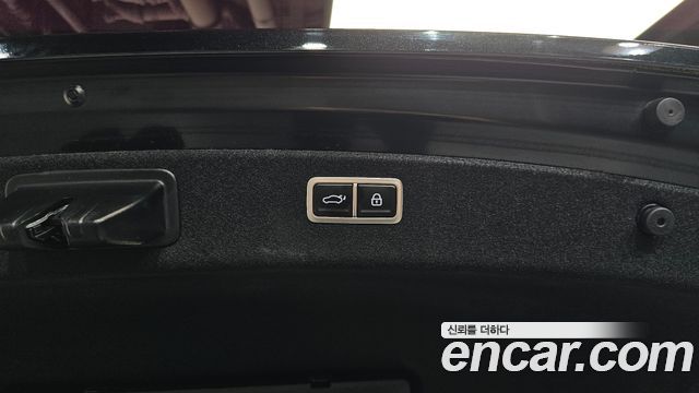 Genesis G80 2022 — photo 27