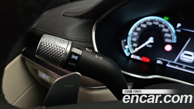 Genesis G80 2022 — photo 39