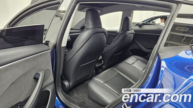 Tesla Model 3 2024 — photo 16