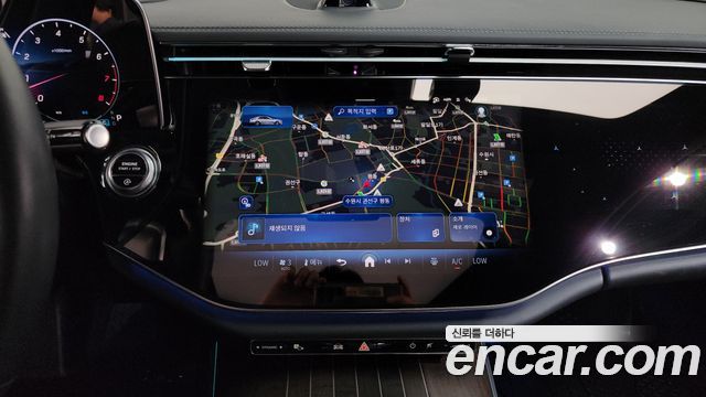 Mercedes-Benz E-Class 2024 — photo 18