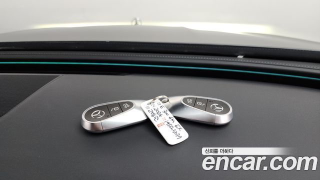 Mercedes-Benz E-Class 2024 — photo 21