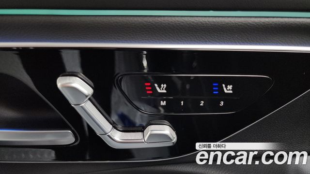 Mercedes-Benz E-Class 2024 — photo 31
