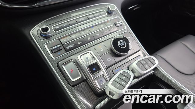 Hyundai Santafe 2022 — photo 9