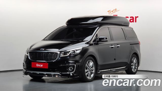 Kia Canival 2017 — photo 1