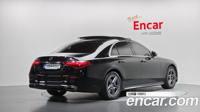 Mercedes-Benz S-Class 2023 — photo 2