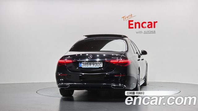 Mercedes-Benz S-Class 2023 — photo 4