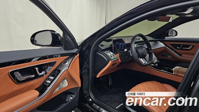 Mercedes-Benz S-Class 2023 — photo 13