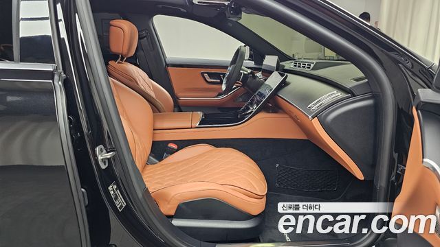 Mercedes-Benz S-Class 2023 — photo 17