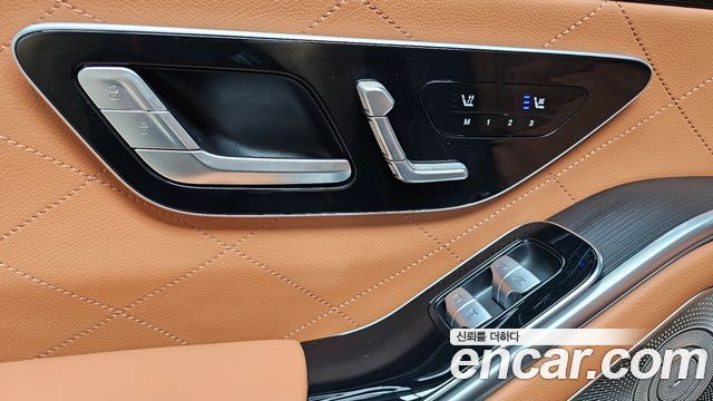 Mercedes-Benz S-Class 2023 — photo 24