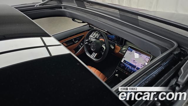 Mercedes-Benz S-Class 2023 — photo 25