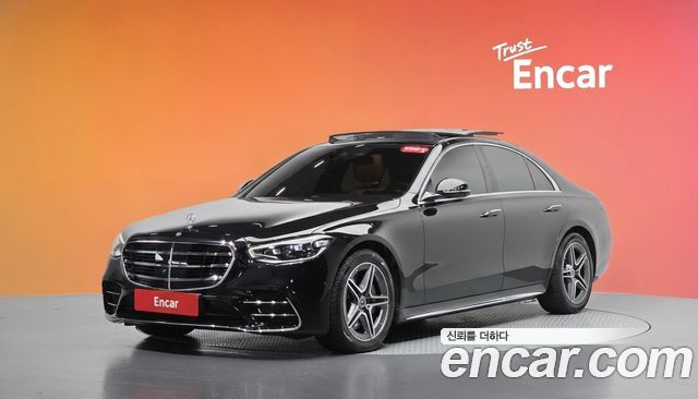 Mercedes-Benz S-Class 2023 — photo 1