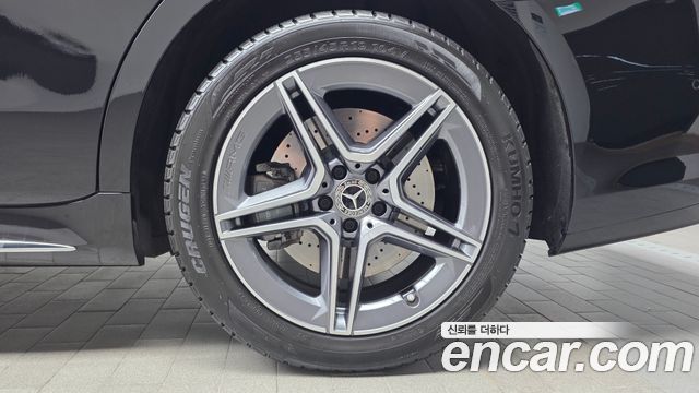 Mercedes-Benz S-Class 2023 — photo 7