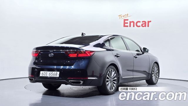 Kia K7 2018 — photo 2