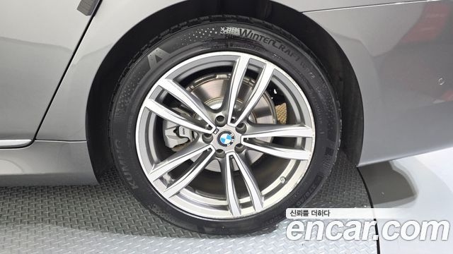 BMW 7-Series 2018 — photo 7