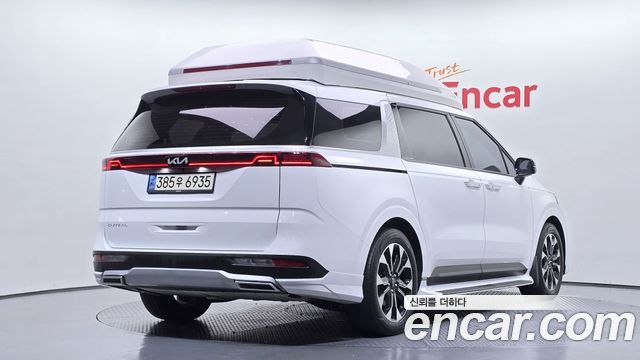 Kia Canival 2023 — photo 2