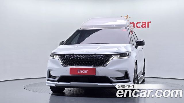 Kia Canival 2023 — photo 3