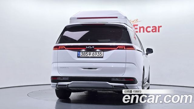 Kia Canival 2023 — photo 4