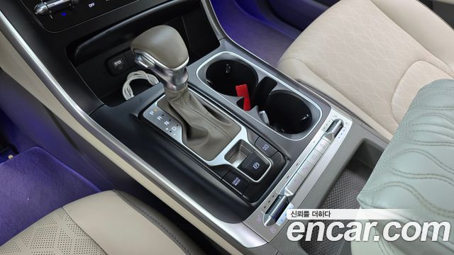 Kia Canival 2023 — photo 12