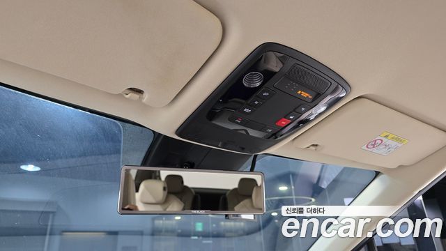 Kia Canival 2023 — photo 25