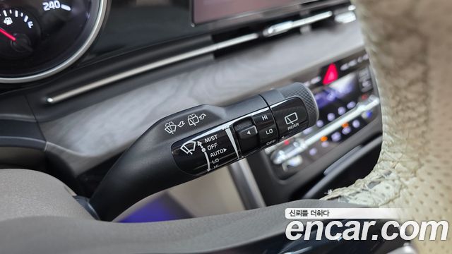 Kia Canival 2023 — photo 27