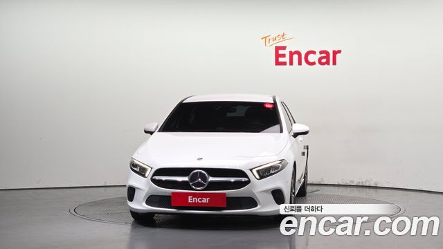 Mercedes-Benz A-Class 2021 — photo 3