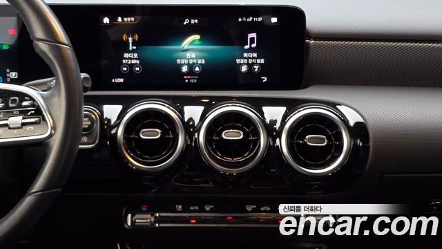 Mercedes-Benz A-Class 2021 — photo 20