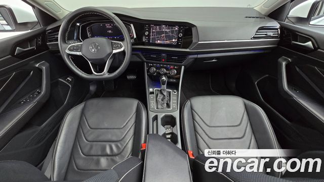 Volkswagen Jetta 2023 — photo 7