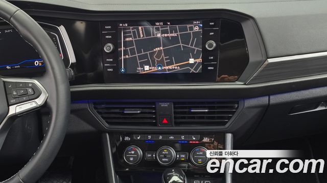Volkswagen Jetta 2023 — photo 17
