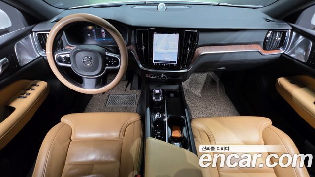 Volvo S60 2023 — photo 7