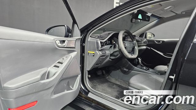 Hyundai Ioniq 2020 — photo 10