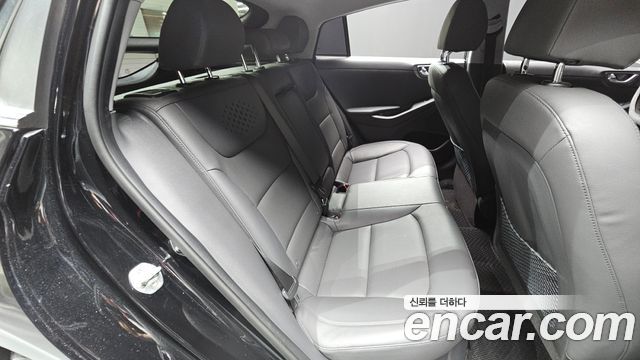 Hyundai Ioniq 2020 — photo 12