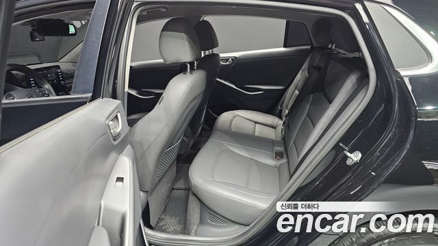 Hyundai Ioniq 2020 — photo 13