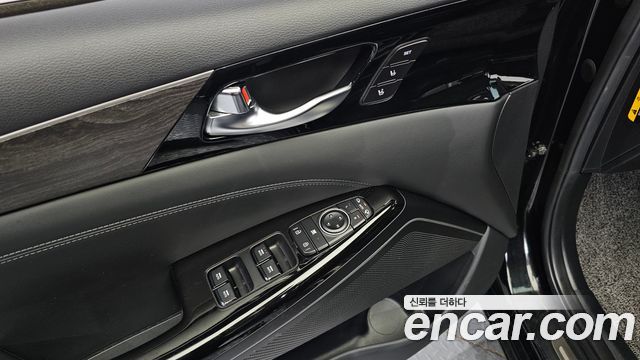 Kia K7 2020 — photo 13