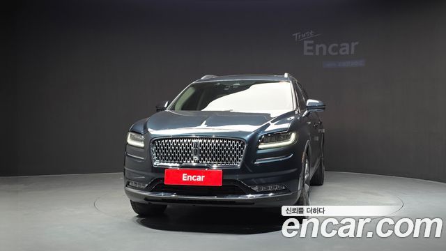 Lincoln Nautilus 2023 — photo 3