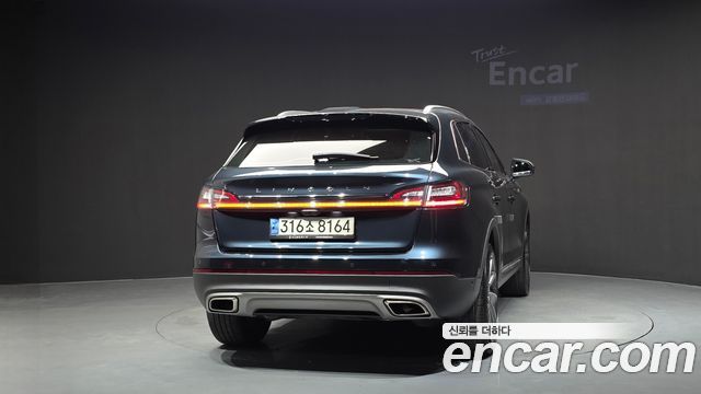 Lincoln Nautilus 2023 — photo 4