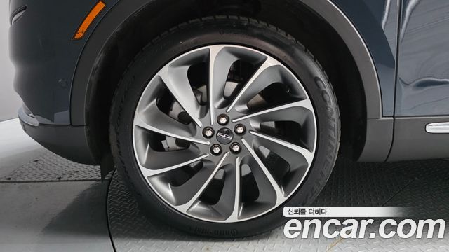 Lincoln Nautilus 2023 — photo 5