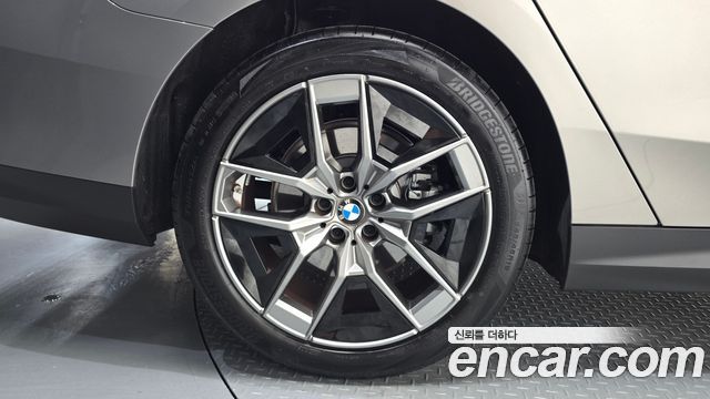 BMW 5-Series 2026 — photo 5