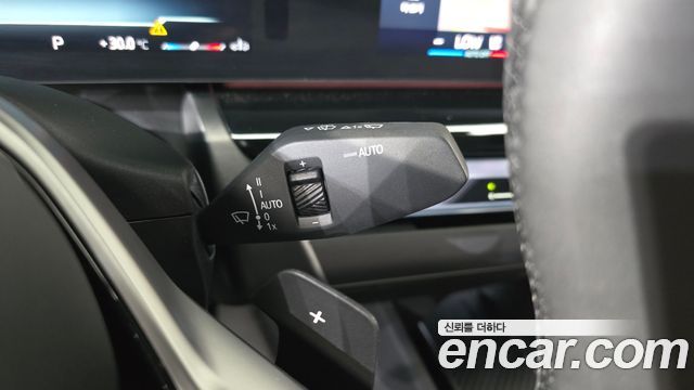 BMW 5-Series 2026 — photo 25