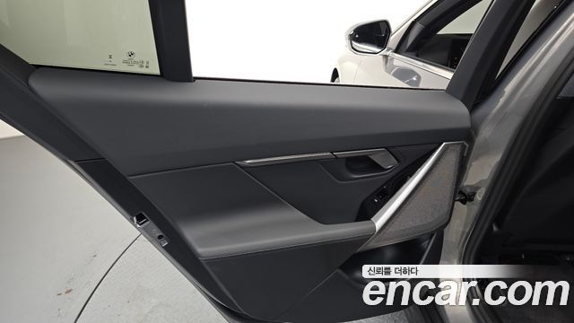 BMW 5-Series 2026 — photo 15