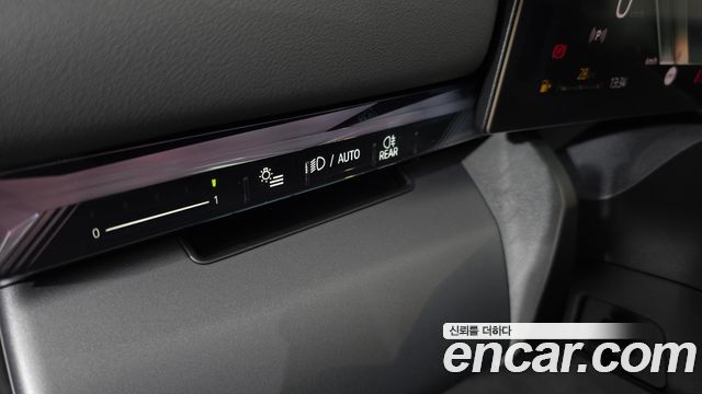 BMW 5-Series 2026 — photo 32